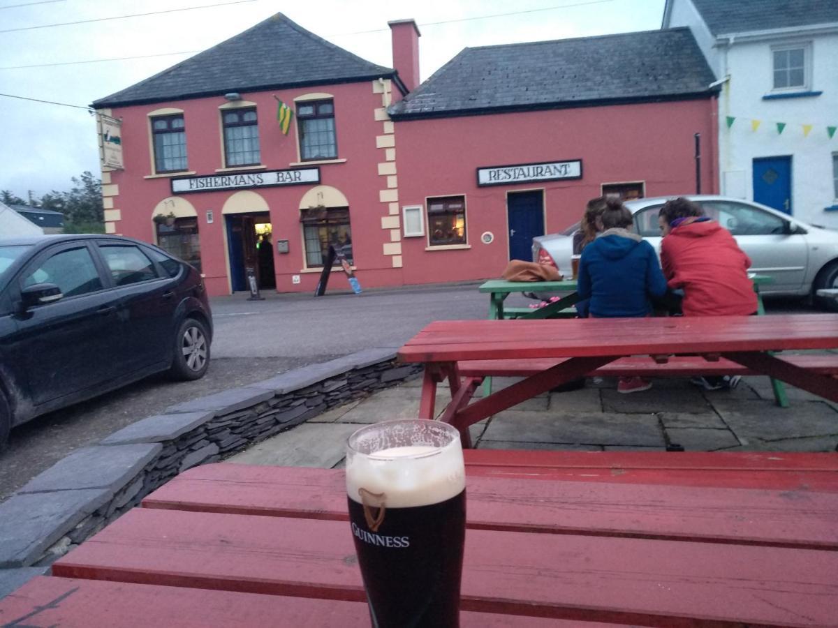 The Ferry Boat Hotel Portmagee Eksteriør billede