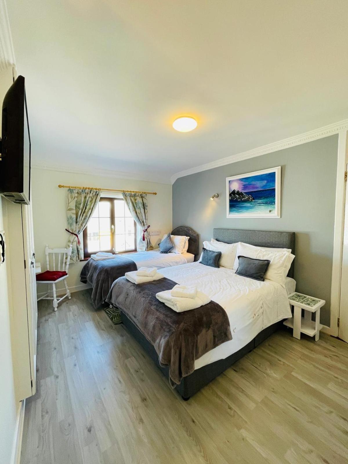 The Ferry Boat Hotel Portmagee Eksteriør billede